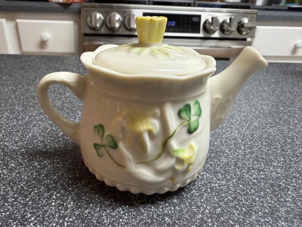 Belleek Ireland Shamrock Yellow Flower Porcelain Teapot Irish China Chipped
